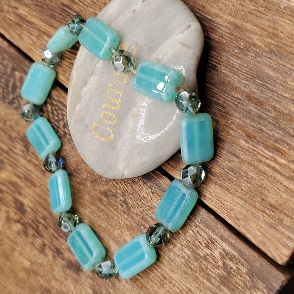 B2602 seafoam blue‎ glass oceanic bracelet 💙